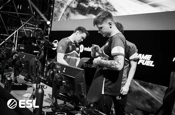 并希望看到 并希望看到