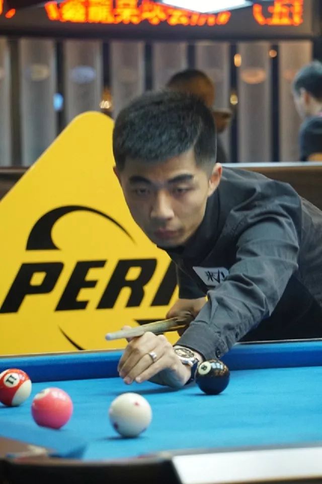 衣的卢根茨 衣的卢根茨