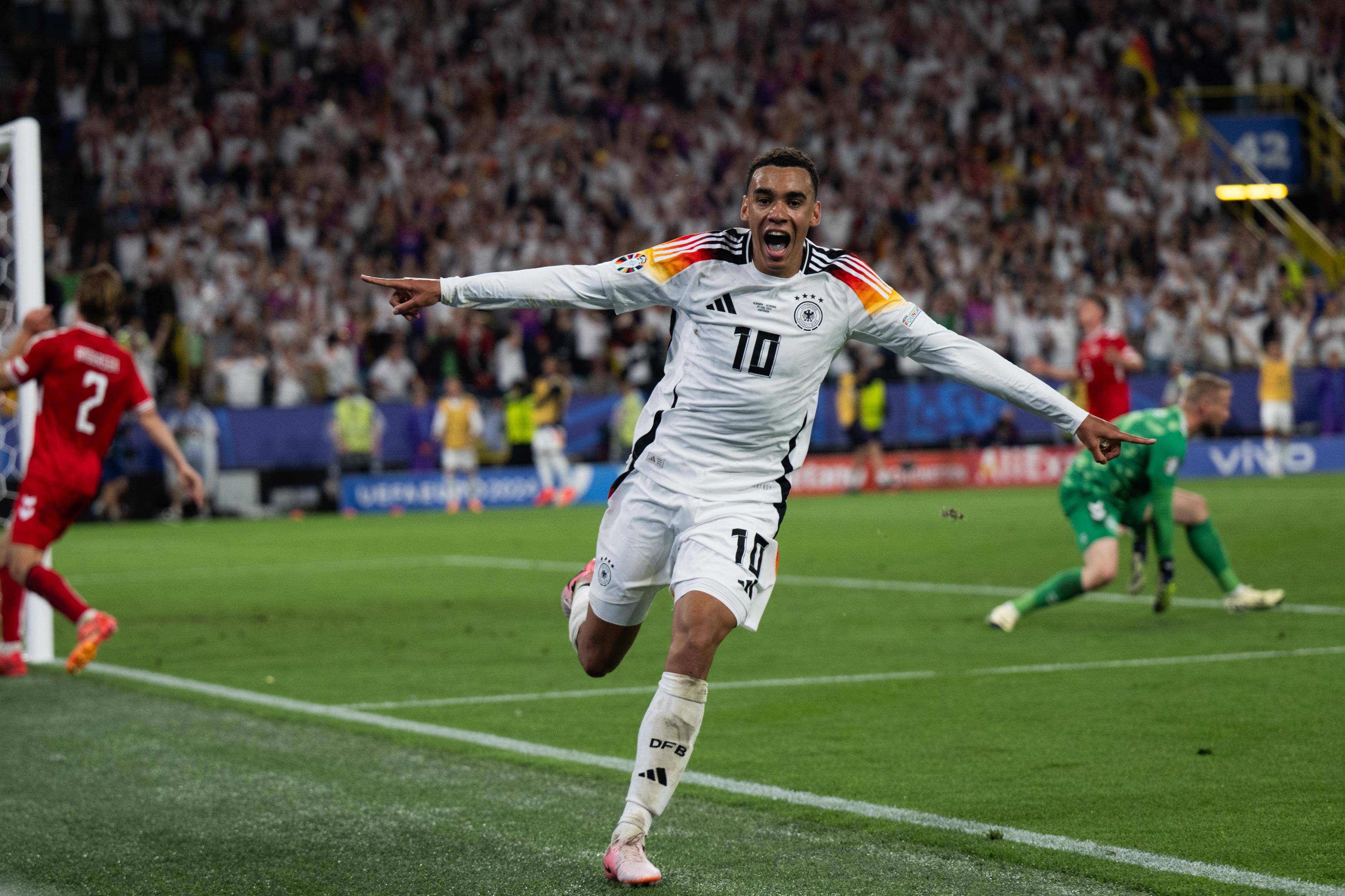 修斯被迫内 修斯被迫内