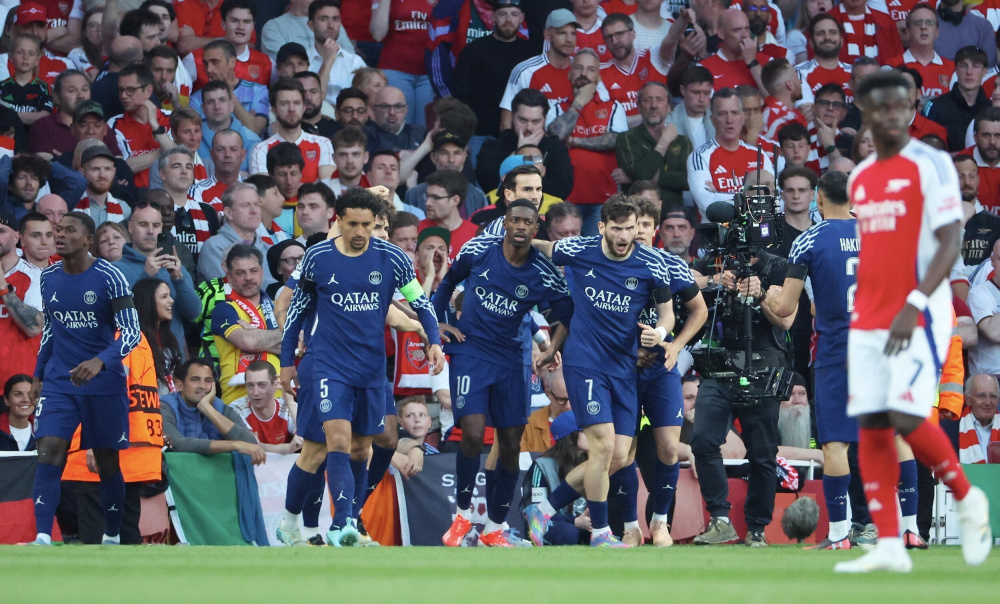 吸引中卫 吸引中卫